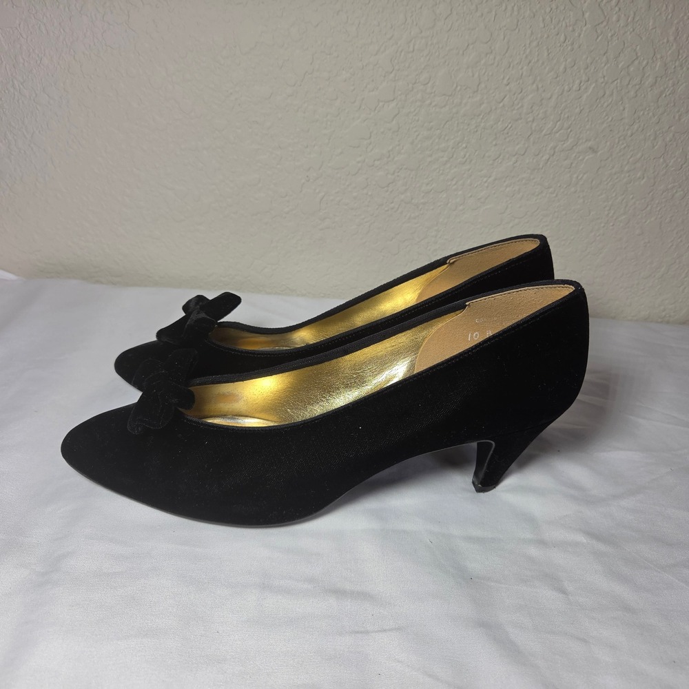 Private Collection Black Velvet Bow Kitten Heel Pumps Pointed Toe Made in US 10B